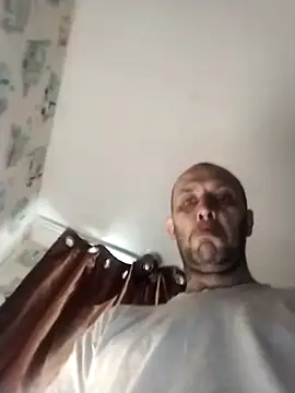 MaxDevilWhite online show from 04/18/26, 09:11