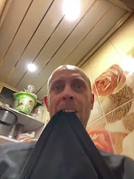 MaxDevilWhite online show from 02/17/26, 07:16