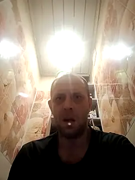 Snapshot of MaxDevilWhite chatting on 01/27/25, 12:01 MaxDevilWhite online show from 01/27/25, 12:01