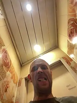 MaxDevilWhite online show from 02/15/26, 04:24