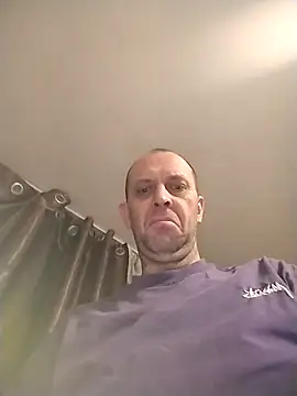 MaxDevilWhite online show from 11/26/25, 05:24