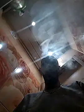 MaxDevilWhite online show from 11/17/25, 10:19