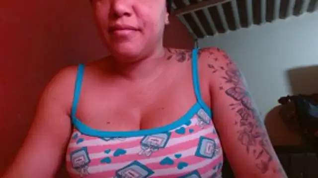 Snapshot of Tammyymilf chatting on 11/08/25, 04:21 Tammyymilf online show from 11/08/25, 04:21