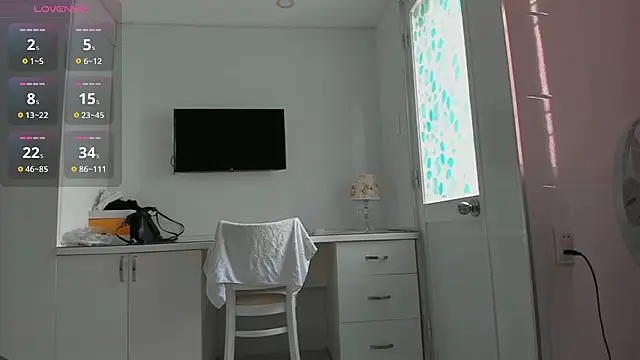 Yuki miiii online show from 03/11/26, 02:38