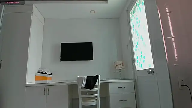 Yuki miiii online show from 04/18/26, 06:16