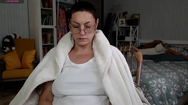Soffya Soy online show from 05/27/26, 06:32