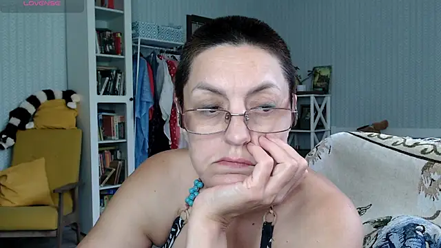 Soffya Soy online show from 06/12/26, 08:01