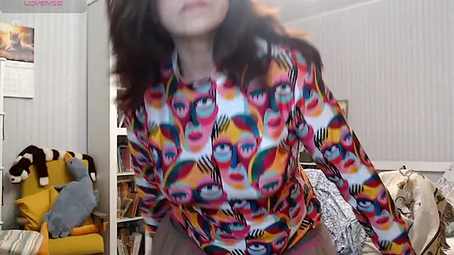 Soffya Soy online show from 05/17/26, 06:52