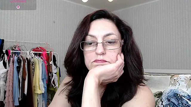 Soffya Soy online show from 04/10/26, 07:04