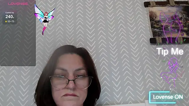 Soffya Soy online show from 11/05/25, 04:43