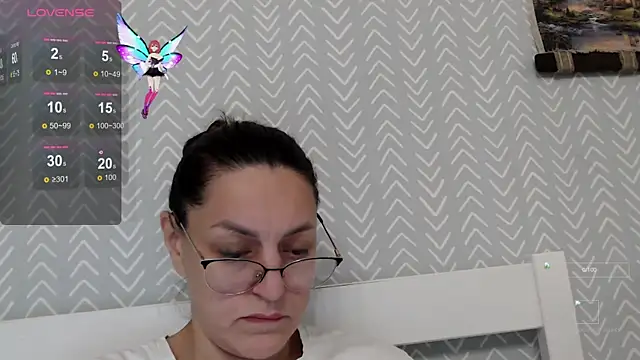 Soffya Soy online show from 11/02/25, 03:17