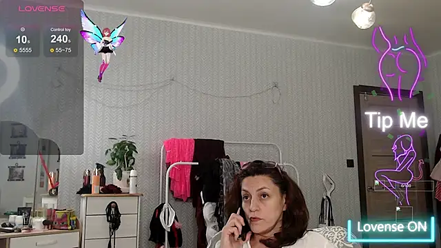 Soffya Soy online show from 11/23/25, 01:10