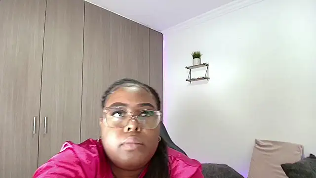 Maissa Williams online show from 02/08/25, 09:46