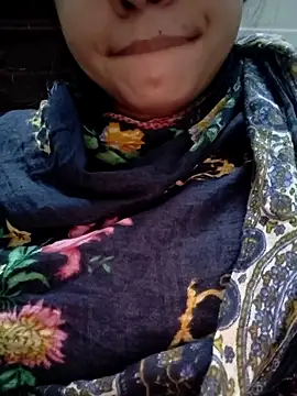 cute IndianBabe online show from 11/30/25, 10:43