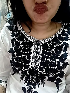 cute IndianBabe online show from 04/12/26, 02:04