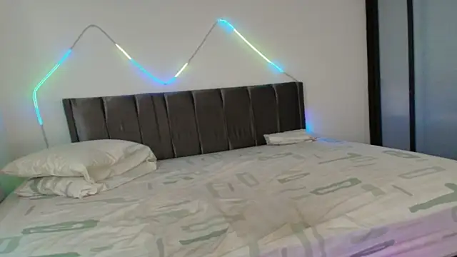 Snapshot of gisell363472 chatting on 11/17/25, 12:20 gisell363472 online show from 11/17/25, 12:20