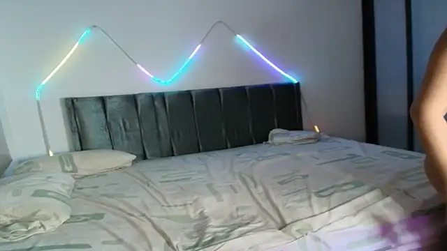 Snapshot of gisell363472 chatting on 11/16/25, 10:02 gisell363472 online show from 11/16/25, 10:02