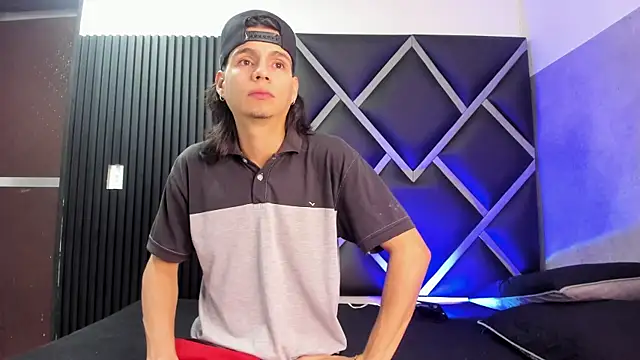 Martshall09 online show from 10/27/25, 09:16