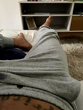 Snapshot of baianodotadooxe chatting on 11/10/25, 06:13 baianodotadooxe online show from 11/10/25, 06:13