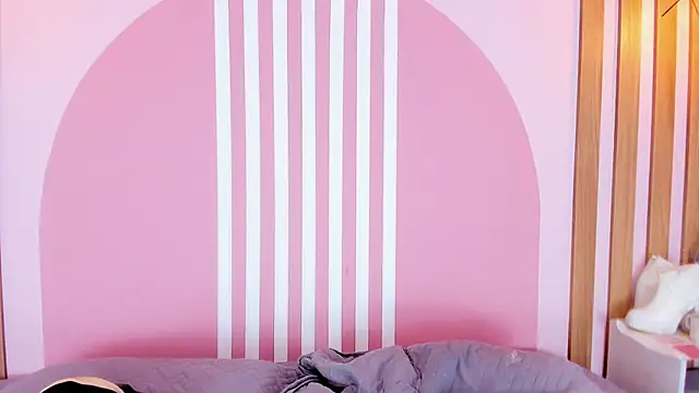 Lannajansen online show from 04/07/26, 12:51