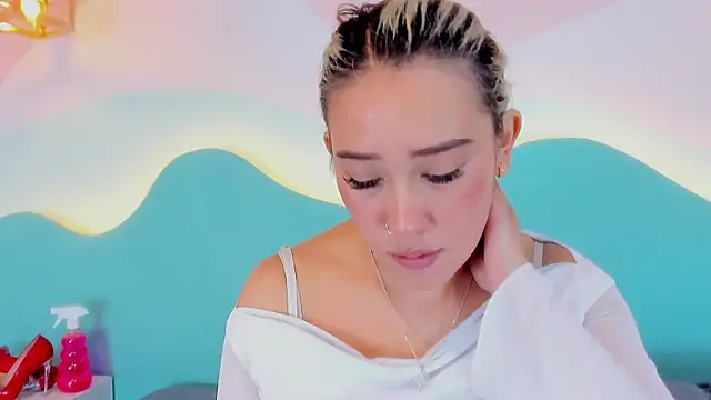 Lannajansen online show from 02/26/26, 01:44