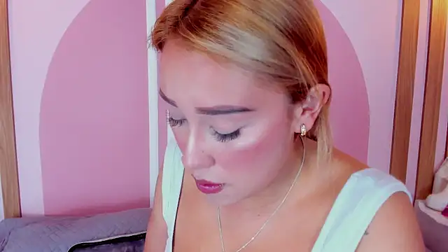 Lannajansen online show from 04/10/26, 01:07