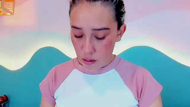 Lannajansen online show from 12/18/25, 01:37