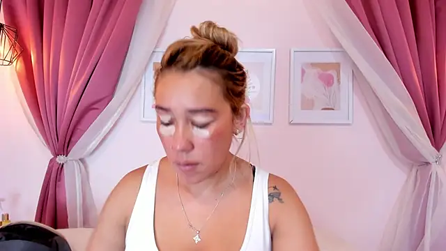 Lannajansen online show from 05/09/26, 01:36