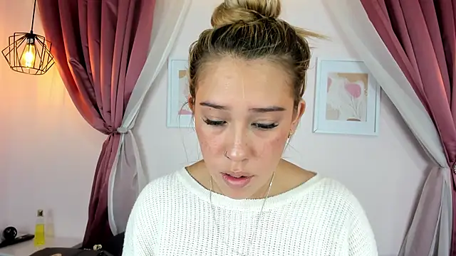Lannajansen online show from 05/24/26, 03:34