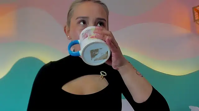 Lannajansen online show from 11/04/25, 02:10