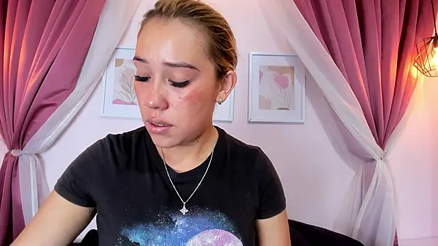 Lannajansen online show from 05/14/26, 01:41