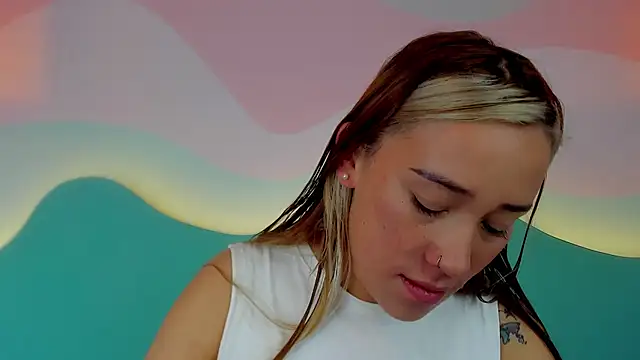 Lannajansen online show from 11/05/25, 01:03