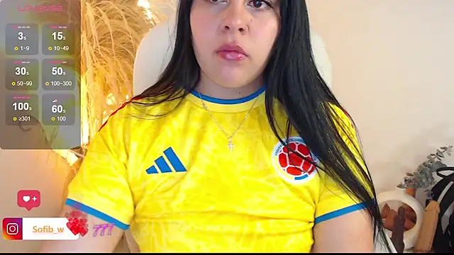Snapshot of Sofi_BBW chatting on 06/23/26, 12:58 Sofi BBW online show from 06/23/26, 12:58