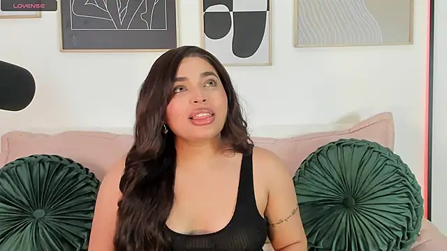 RachelRusso online show from 02/27/25, 05:29