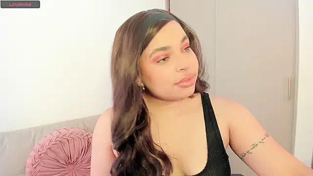 RachelRusso online show from 10/12/25, 07:48