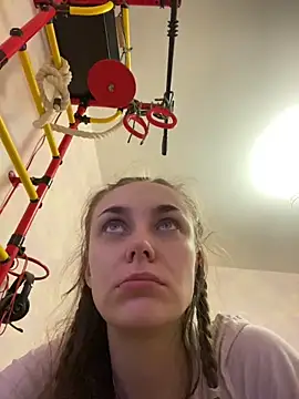 Snapshot of White_Lu chatting on 01/27/25, 10:16 White Lu online show from 01/27/25, 10:16