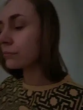 Snapshot of White_Lu chatting on 02/15/25, 11:14 White Lu online show from 02/15/25, 11:14