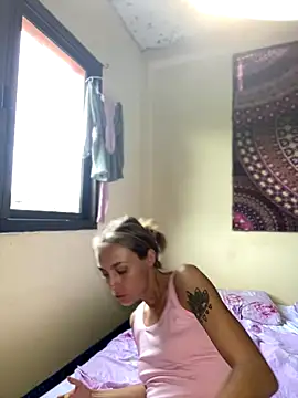 White Lu online show from 11/03/25, 03:12