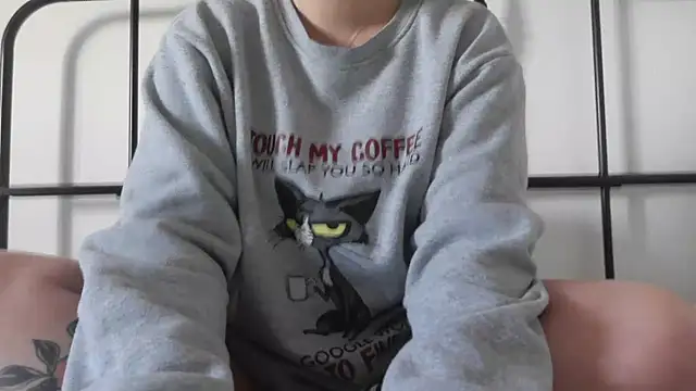 bunnyfox420 online show from 04/12/26, 06:44
