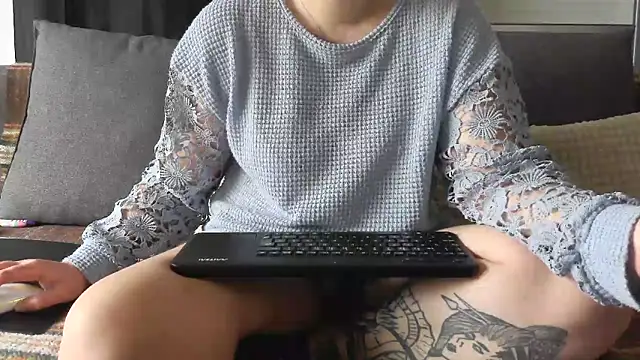 bunnyfox420 online show from 03/14/26, 04:24