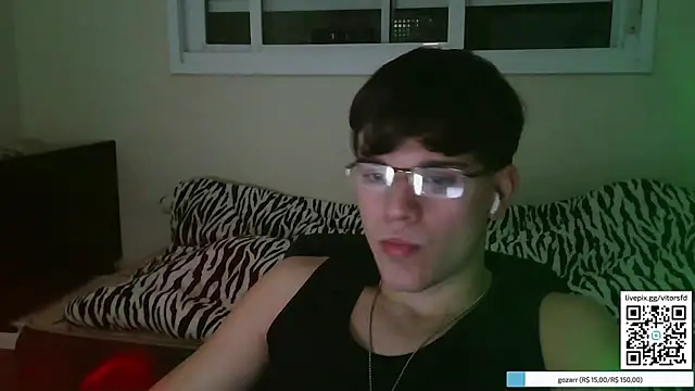 Snapshot of vitorsafado19 chatting on 10/20/25, 02:57 vitorsafado19 online show from 10/20/25, 02:57