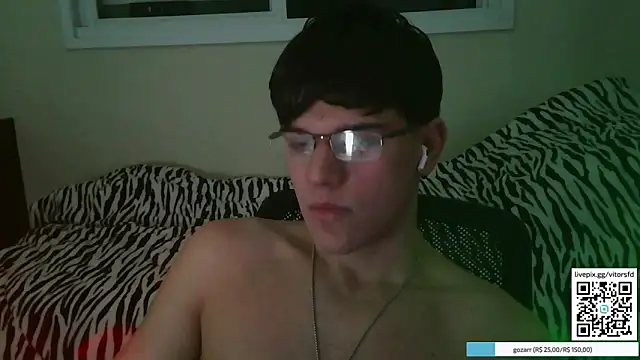 Snapshot of vitorsafado19 chatting on 10/18/25, 05:53 vitorsafado19 online show from 10/18/25, 05:53