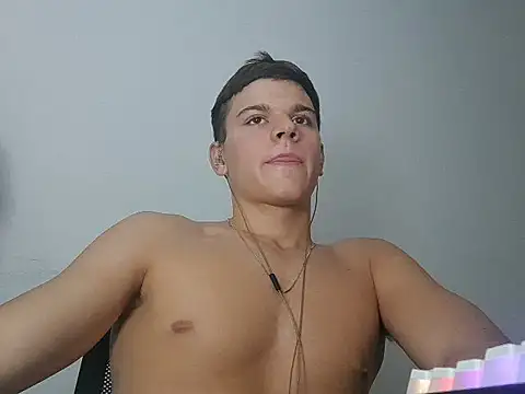 Snapshot of vitorsafado19 chatting on 03/07/25, 03:51 vitorsafado19 online show from 03/07/25, 03:51