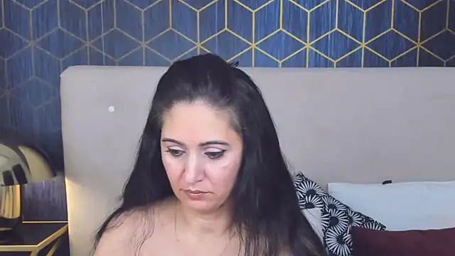 ValeryBlakes online show from 12/14/25, 09:09