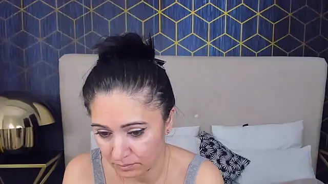 ValeryBlakes online show from 12/19/25, 08:00