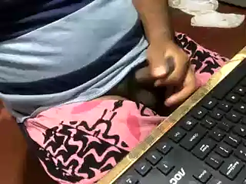 lolboy1234Z online show from 01/12/26, 11:09