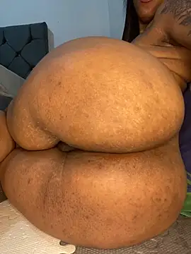 Charlotte bronxxx online show from 11/05/25, 10:24