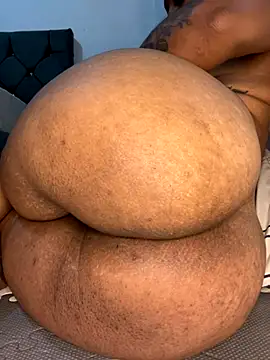 Charlotte bronxxx online show from 12/05/25, 10:58