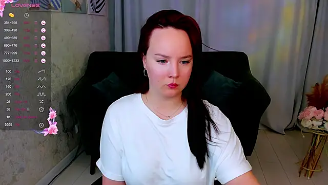 Snapshot of maya_suun chatting on 11/08/25, 02:15 maya suun online show from 11/08/25, 02:15