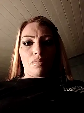 barbieinbondage7 online show from 04/05/26, 04:19